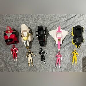 1996 Power Ranger Action Figures with Red, white, Black, Pink, Yellow Vehicles